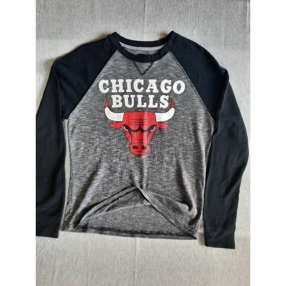 NBA Men Large Chicago Bulls Basketball Team T-Shirt Raglan Long Sleeve RoundNeck